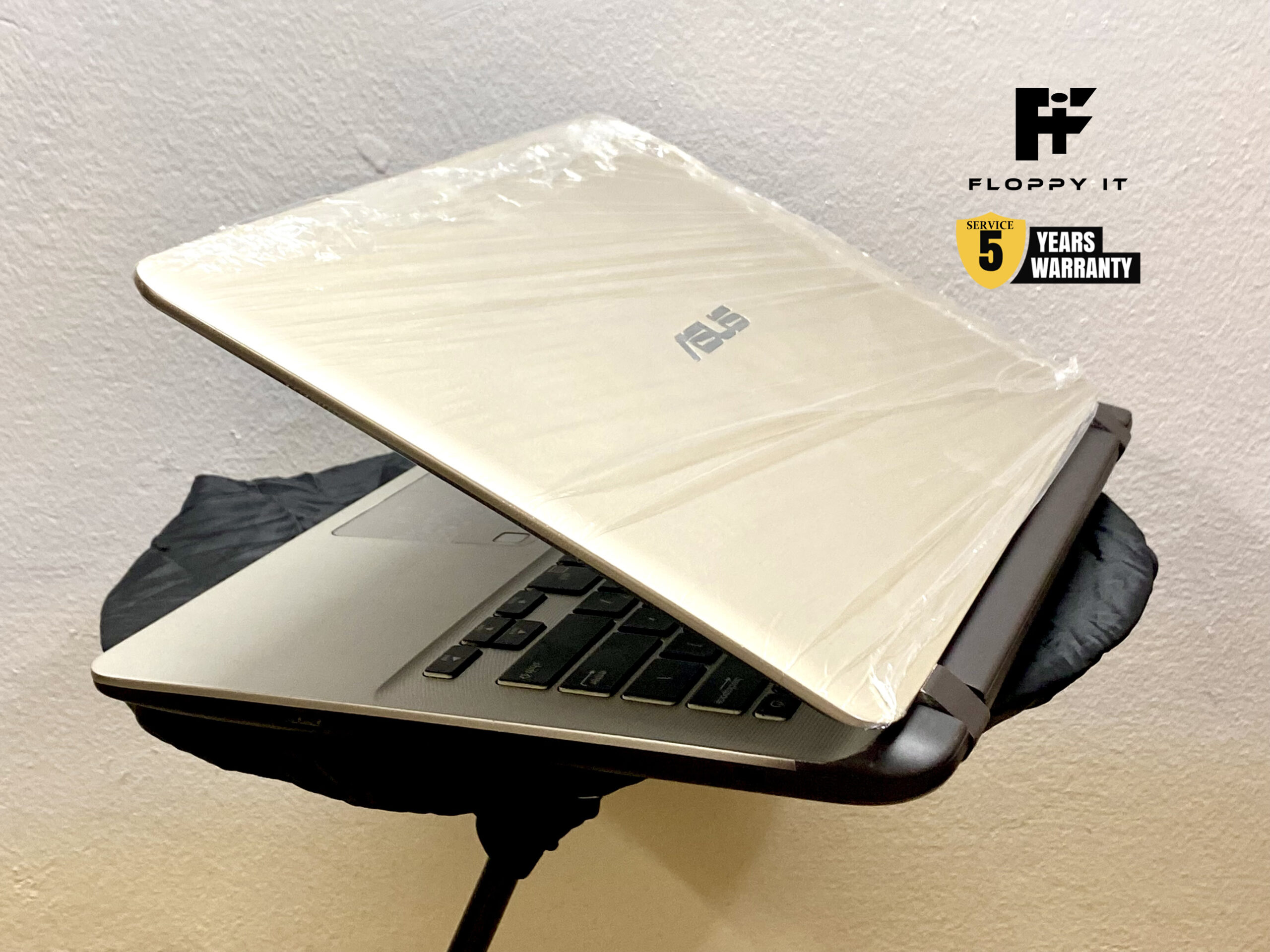 ASUS Core i5 7th Gen 128GB SSD 1TB HDD 8GB RAM 14" 2K Display